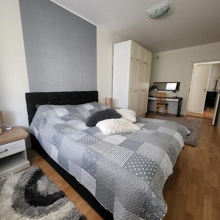 Long Holiday Apartment Kuressaare Dış mekan fotoğraf