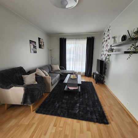 Long Holiday Apartment Kuressaare Dış mekan fotoğraf